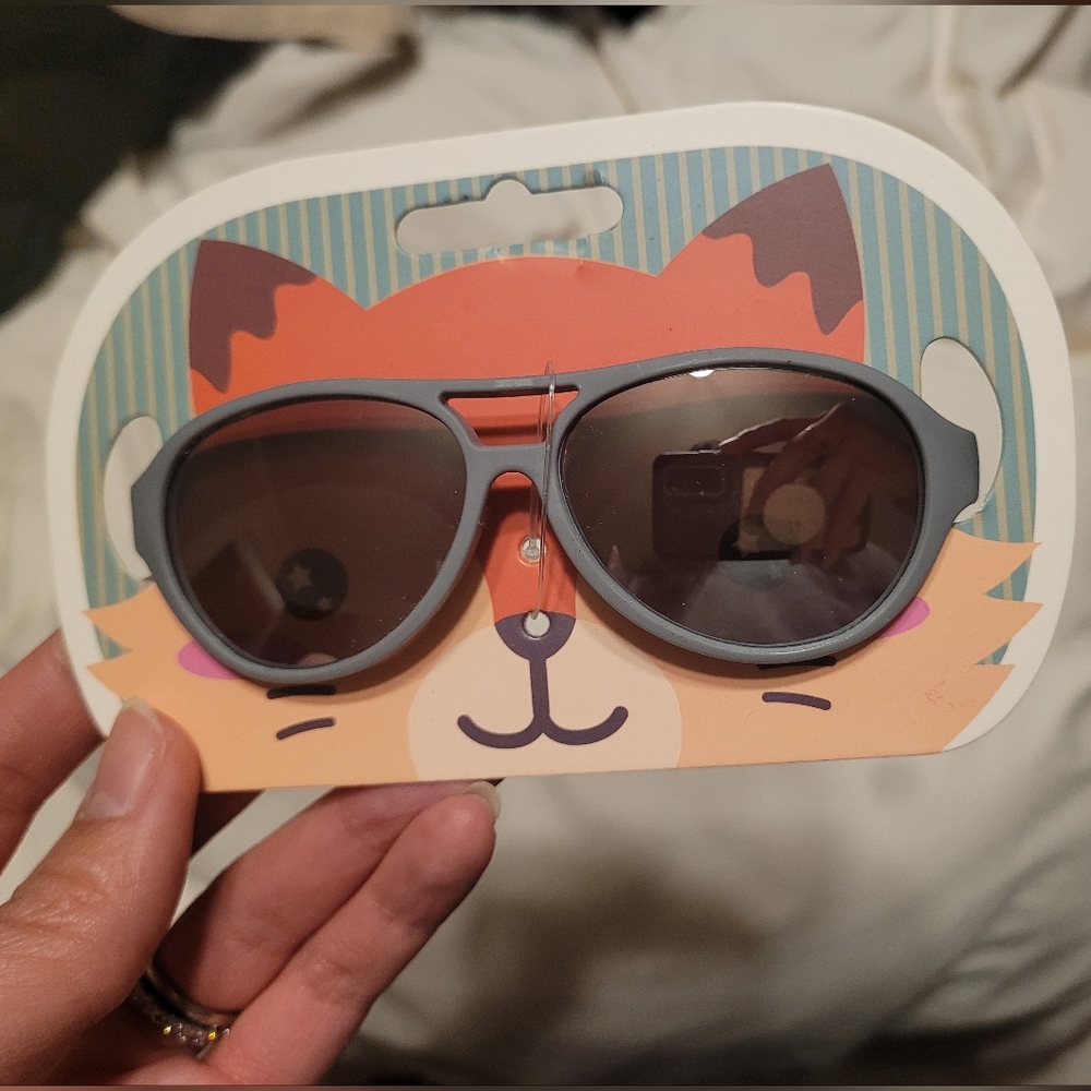 NWT Foster Grant toddler sunglasses